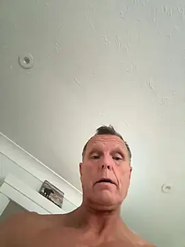 maturemale2024 online show from October 26, 2025, 6:58 am