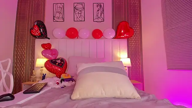 Snapshot of zoe_sky_ chatting on September 20, 2025, 11:43 pm zoe sky online show from September 20, 2025, 11:43 pm