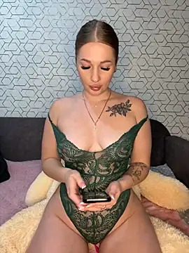 Snapshot of Tatti-Go chatting on November 22, 2025, 11:42 am Tatti-Go online show from November 22, 2025, 11:42 am