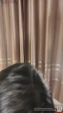 Snapshot of carolineamber_ chatting on October 29, 2025, 1:26 am carolineamber online show from October 29, 2025, 1:26 am