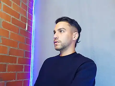 Snapshot of Leandro_valenzuela chatting on October 15, 2025, 9:45 pm Leandro valenzuela online show from October 15, 2025, 9:45 pm