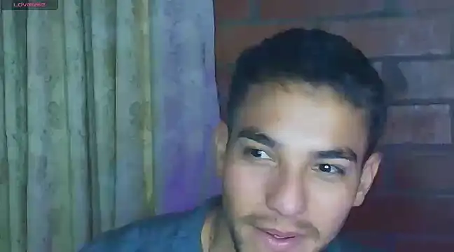 Leandro valenzuela online show from February 10, 2025, 11:45 pm