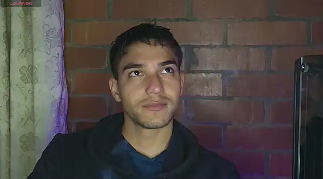 Leandro valenzuela online show from February 14, 2025, 3:54 am