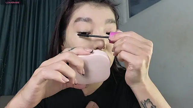 AudreyMell online show from April 27, 2026, 2:48 pm