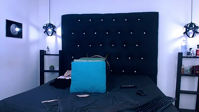 AlissonSpears online show from December 3, 2025, 3:29 am