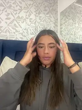 Snapshot of ElaaPerez chatting on November 7, 2025, 10:09 am ElaaPerez online show from November 7, 2025, 10:09 am