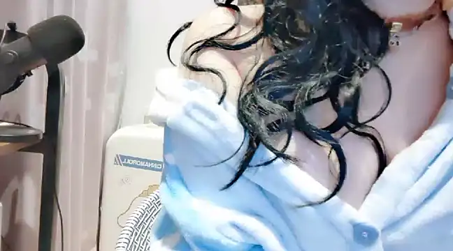 Snapshot of arena1357 chatting on February 6, 2025, 6:56 pm arena1357 online show from February 6, 2025, 6:56 pm