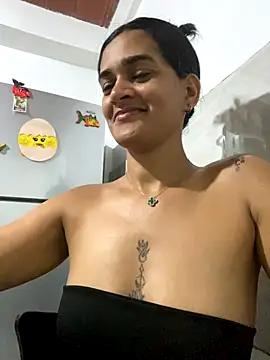 Biancasantillana online show from October 29, 2025, 11:36 pm