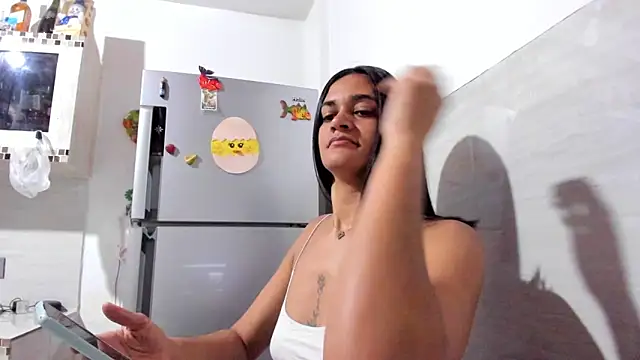 Biancasantillana online show from October 27, 2025, 12:17 pm