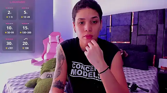 Charlee pink online show from March 10, 2025, 6:56 pm