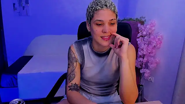 Snapshot of Charlee_pink chatting on November 2, 2025, 11:54 pm Charlee pink online show from November 2, 2025, 11:54 pm