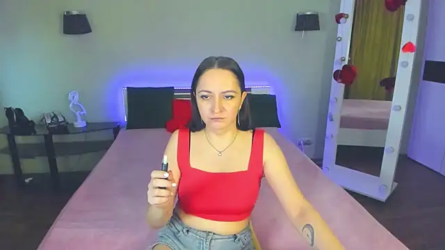 Snapshot of AngellLika chatting on March 18, 2026, 1:35 pm AngellLika online show from March 18, 2026, 1:35 pm