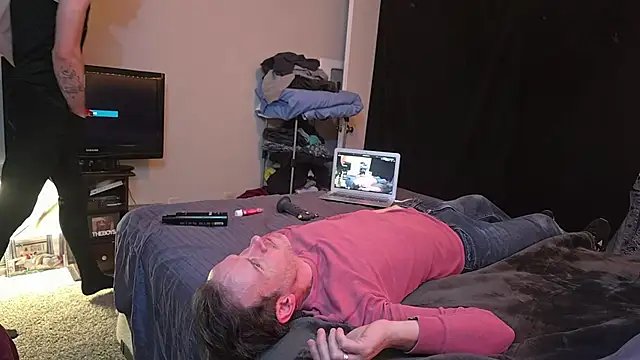 ChillzPnp online show from December 14, 2025, 9:31 pm