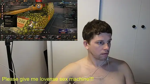 Snapshot of BigL0ve chatting on March 12, 2026, 2:43 pm BigL0ve online show from March 12, 2026, 2:43 pm