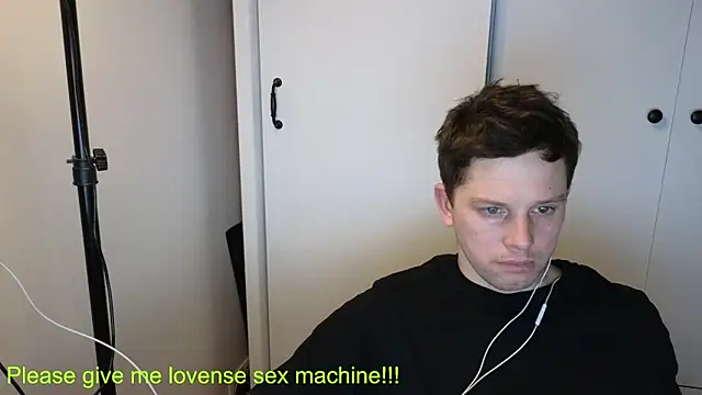 Snapshot of BigL0ve chatting on February 28, 2026, 2:39 pm BigL0ve online show from February 28, 2026, 2:39 pm