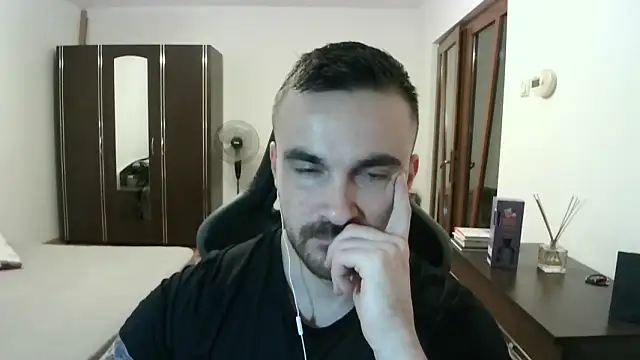 Snapshot of mu5clemania2 chatting on March 20, 2026, 8:43 pm mu5clemania2 online show from March 20, 2026, 8:43 pm