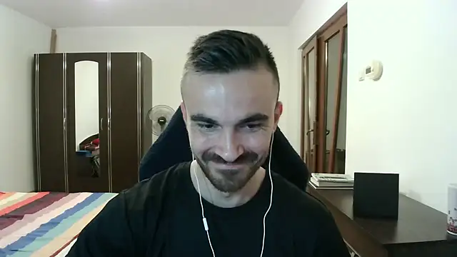 Snapshot of mu5clemania2 chatting on November 1, 2025, 4:56 pm mu5clemania2 online show from November 1, 2025, 4:56 pm