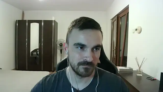 Snapshot of mu5clemania2 chatting on March 9, 2026, 8:01 pm mu5clemania2 online show from March 9, 2026, 8:01 pm