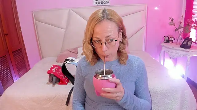 Snapshot of SammySanders chatting on December 14, 2025, 12:22 pm SammySanders online show from December 14, 2025, 12:22 pm