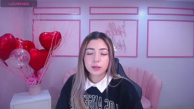 Snapshot of channel_blonde_a chatting on February 4, 2025, 4:29 pm channel blonde a online show from February 4, 2025, 4:29 pm