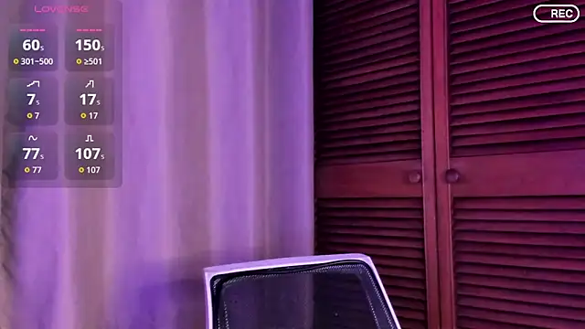 Snapshot of Nicholasrodrii chatting on October 7, 2025, 12:00 am Nicholasrodrii online show from October 7, 2025, 12:00 am