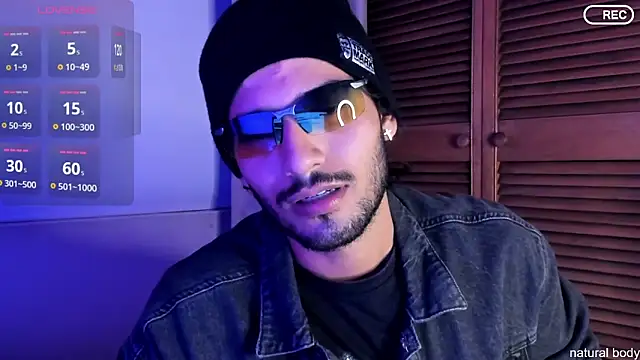 Snapshot of Nicholasrodrii chatting on October 24, 2025, 11:59 pm Nicholasrodrii online show from October 24, 2025, 11:59 pm