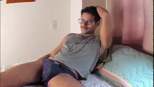 Nicholasrodrii online show from March 2, 2026, 8:49 pm