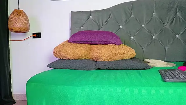 louis bcasta1 online show from January 18, 2026, 12:30 pm