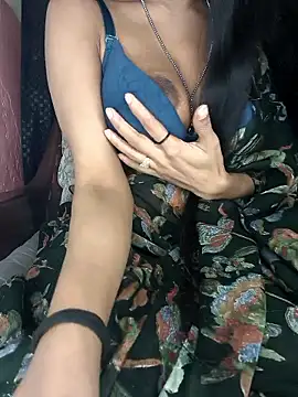 baby soni78690 online show from January 16, 2026, 6:01 pm