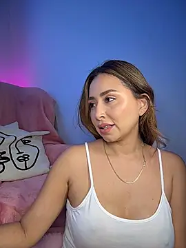 Snapshot of vixen_allure chatting on February 6, 2026, 11:28 am vixen allure online show from February 6, 2026, 11:28 am