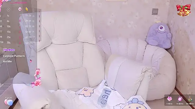 Snapshot of small_bell chatting on March 14, 2025, 4:32 am small bell online show from March 14, 2025, 4:32 am