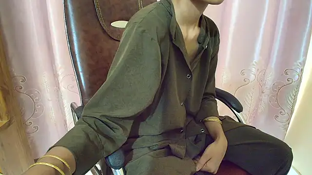 Srabontii online show from September 27, 2025, 7:14 am