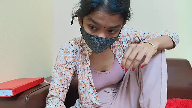 Srabontii online show from November 5, 2025, 6:38 am