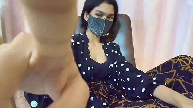 Srabontii online show from October 5, 2025, 7:21 am