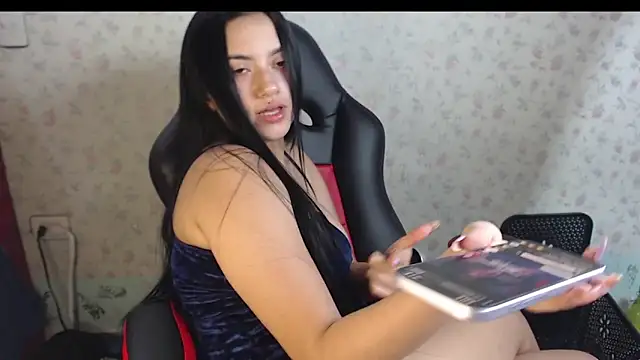 Snapshot of kayla_k18 chatting on October 24, 2025, 2:43 am kayla k18 online show from October 24, 2025, 2:43 am