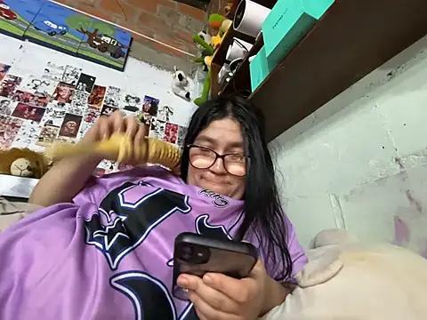 Snapshot of dafne19_ chatting on June 18, 2026, 4:55 am dafne19 online show from June 18, 2026, 4:55 am