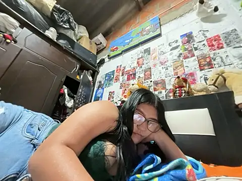 Snapshot of dafne19_ chatting on May 10, 2026, 4:49 am dafne19 online show from May 10, 2026, 4:49 am