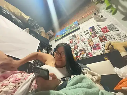 dafne19  online show from June 24, 2026, 3:05 am