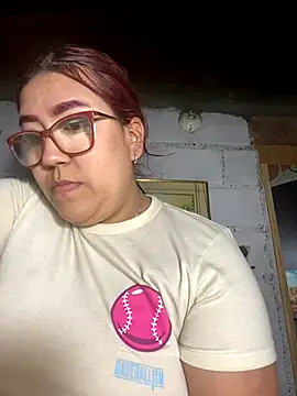 dafne19  online show from October 11, 2025, 5:19 am