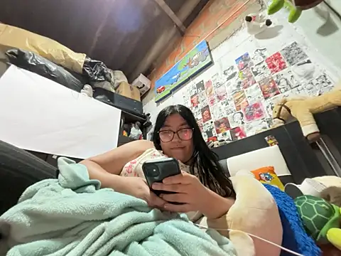 dafne19  online show from June 23, 2026, 4:32 am