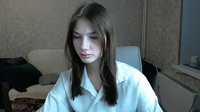 Snapshot of AnaHoney chatting on March 17, 2025, 1:24 am AnaHoney online show from March 17, 2025, 1:24 am