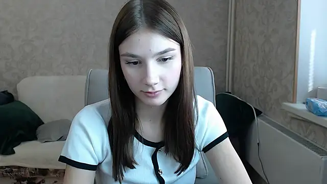 Snapshot of AnaHoney chatting on March 14, 2025, 6:42 am AnaHoney online show from March 14, 2025, 6:42 am