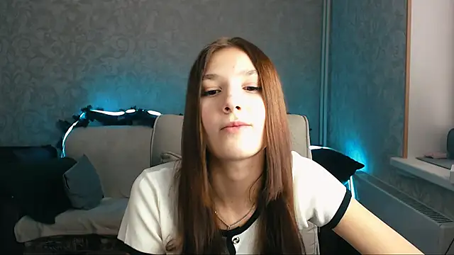 Snapshot of AnaHoney chatting on February 2, 2025, 4:37 am AnaHoney online show from February 2, 2025, 4:37 am