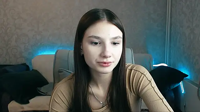 Snapshot of AnaHoney chatting on February 7, 2025, 6:35 am AnaHoney online show from February 7, 2025, 6:35 am