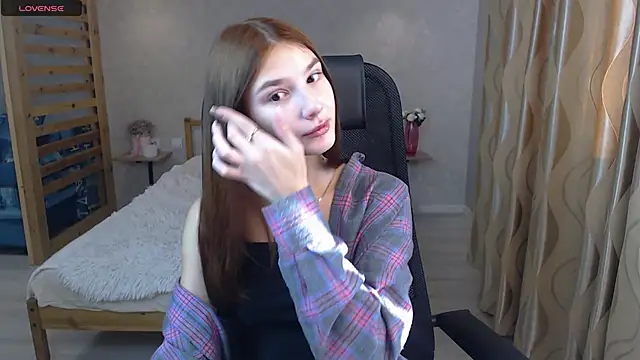 Snapshot of AnaHoney chatting on September 10, 2025, 1:04 am AnaHoney online show from September 10, 2025, 1:04 am