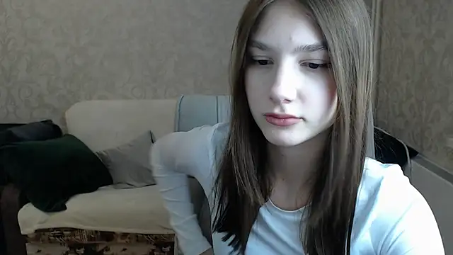 Snapshot of AnaHoney chatting on March 18, 2025, 6:28 am AnaHoney online show from March 18, 2025, 6:28 am