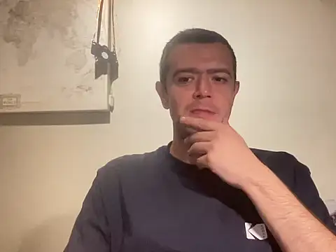 Snapshot of OtterAdonis21 chatting on April 5, 2026, 3:46 am OtterAdonis21 online show from April 5, 2026, 3:46 am