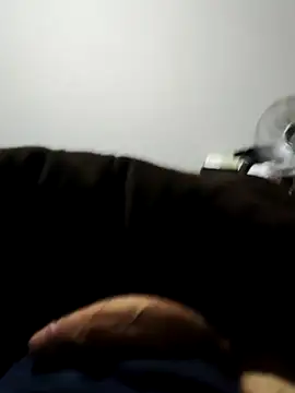 danilogarcia33 online show from April 1, 2026, 3:30 am