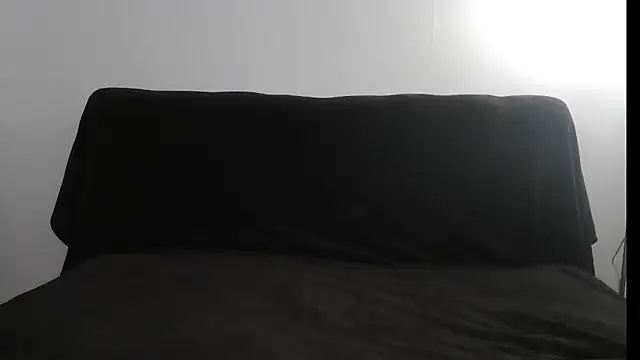 Snapshot of ErikaShyy chatting on March 5, 2026, 10:23 am ErikaShyy online show from March 5, 2026, 10:23 am