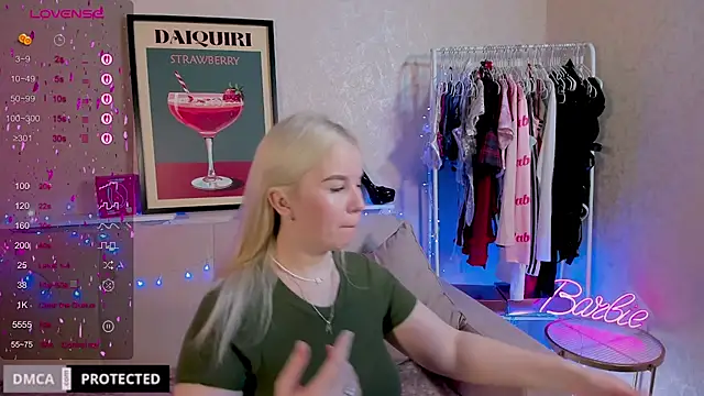 Snapshot of Tasty_booty chatting on November 19, 2025, 1:27 am Tasty booty online show from November 19, 2025, 1:27 am